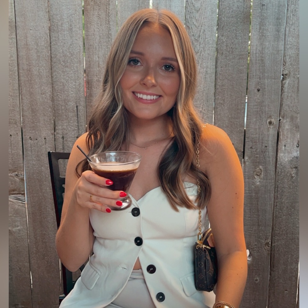 Meet your Posher, Ellie